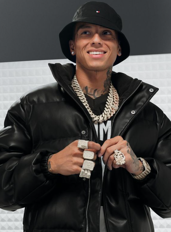 Pink blouse Pro elite